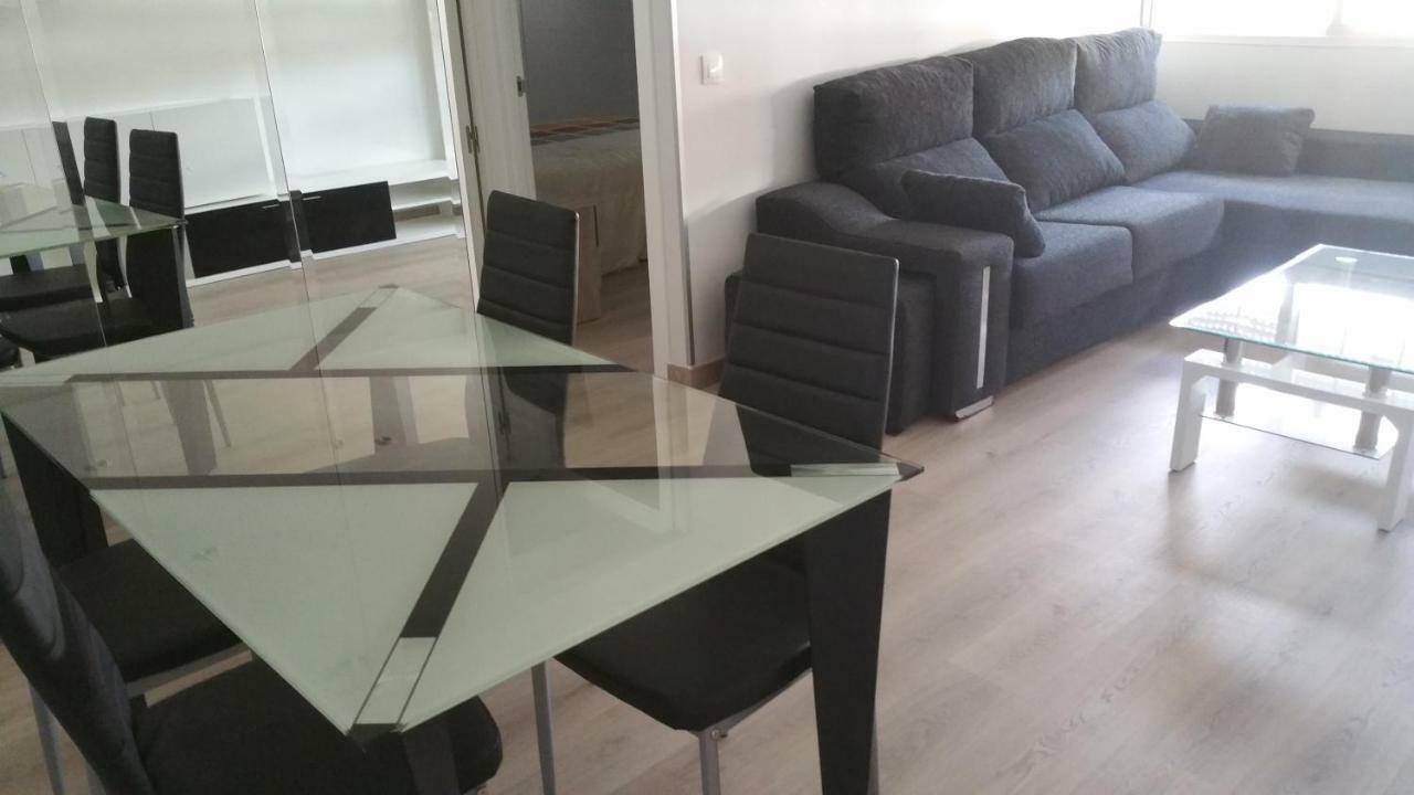 Apartamentos La Vaguada Suites Мадрид Екстериор снимка