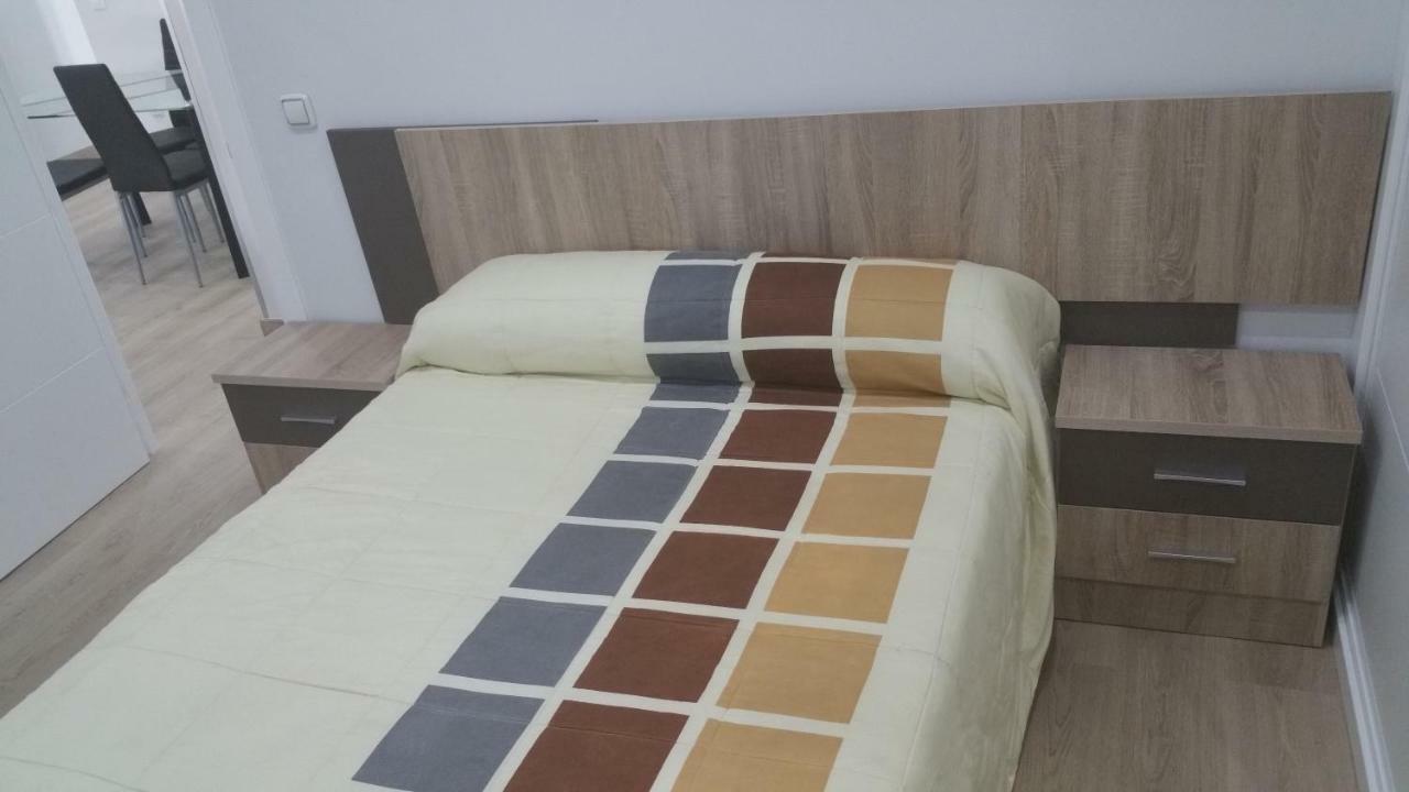 Apartamentos La Vaguada Suites Мадрид Екстериор снимка