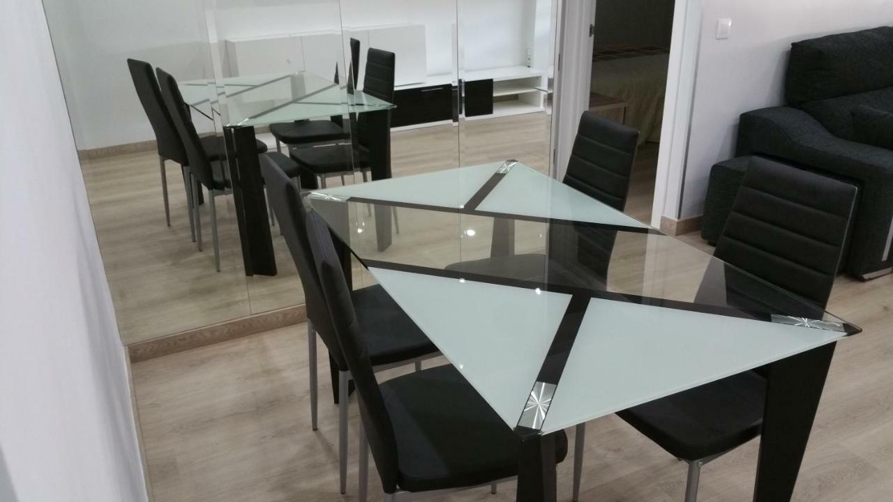 Apartamentos La Vaguada Suites Мадрид Екстериор снимка