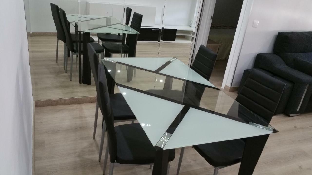 Apartamentos La Vaguada Suites Мадрид Екстериор снимка