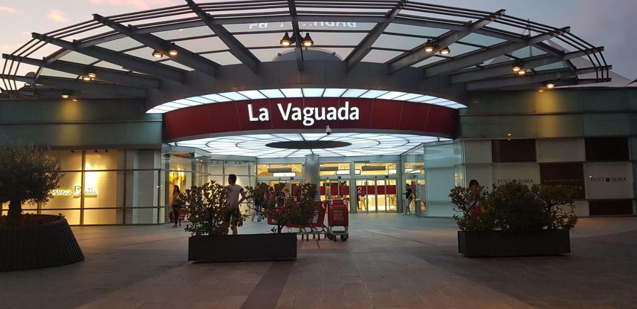 Apartamentos La Vaguada Suites Мадрид Екстериор снимка